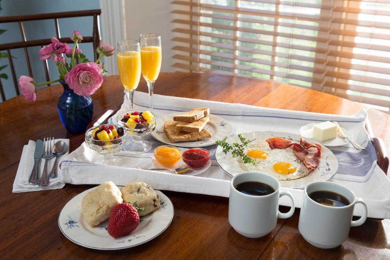 Bed and Breakfast Brampton 1860 à Chestertown Extérieur photo